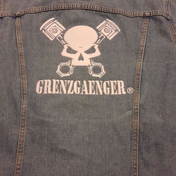 Embroidery - Picture 4 of 16